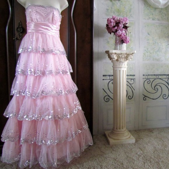 PINK BALL GOWN, Size 3-4, RUFFLED SKIRT SILVER SEQUINS, PROM, SPECIAL OCCASION - Picture 12 of 13
